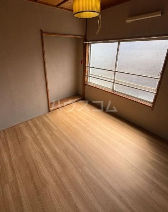 松室中溝町マンションの内装