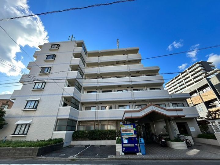 メゾン・ド・セレニテの外観