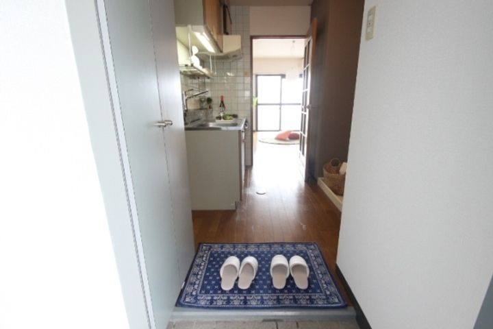 メリーハイツの玄関