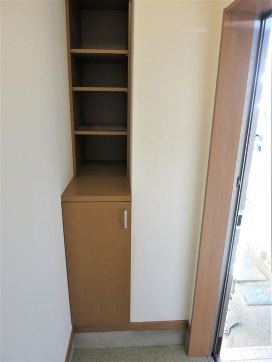 メゾン田村の玄関