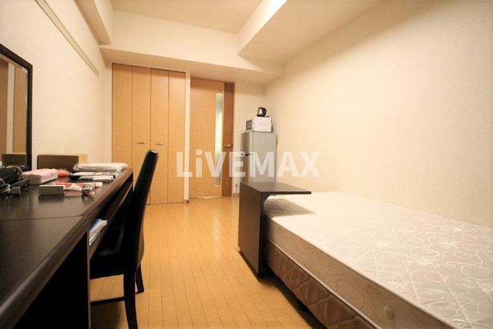 プレサンス栄メディパークの居間