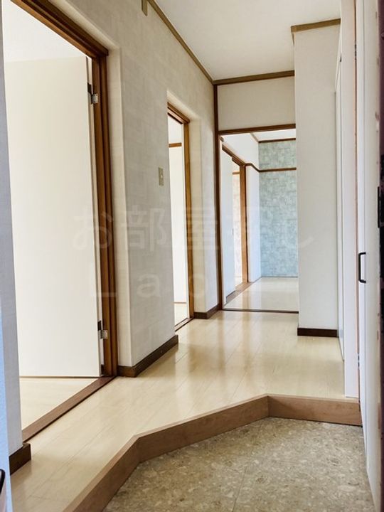 神奈川県小田原市扇町1(マンション)の賃貸物件の玄関