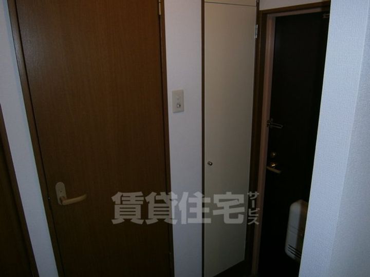マンション王子の玄関