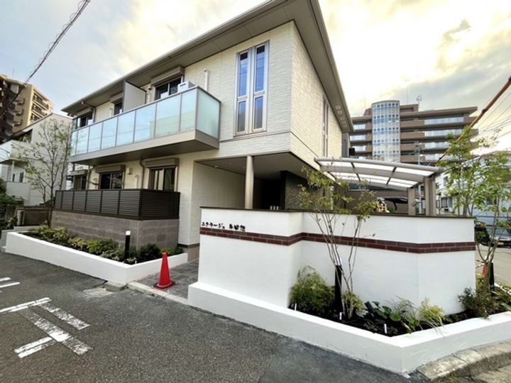 エクラージュ牛田旭の外観