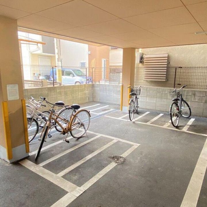 大阪府大東市南津の辺町(マンション)の賃貸物件の地図