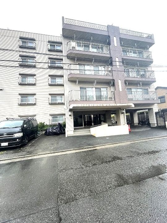 乙軸スカイマンションの外観