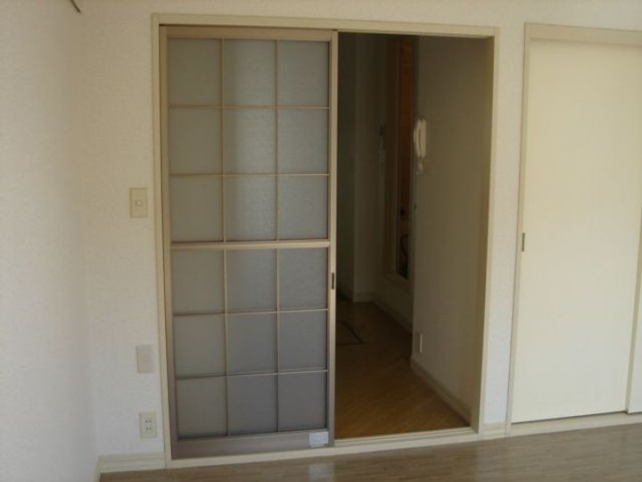 神奈川県厚木市山際(アパート)の賃貸物件の居間