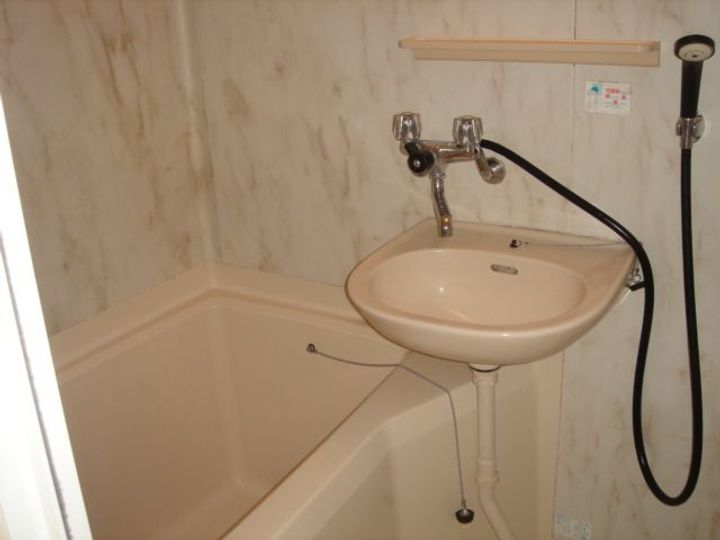 神奈川県厚木市山際(アパート)の賃貸物件の風呂