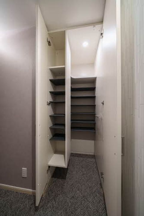 シャーメゾン コア大手町の玄関