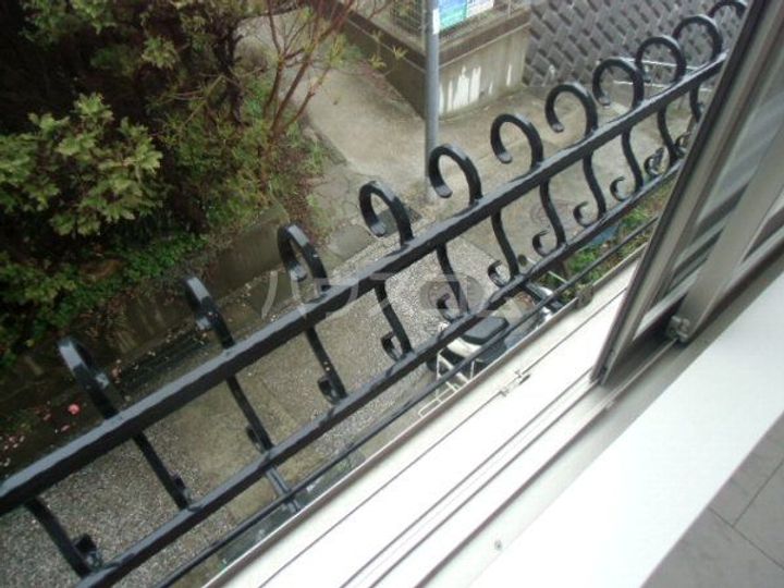 ヒルズ県立大学の内装