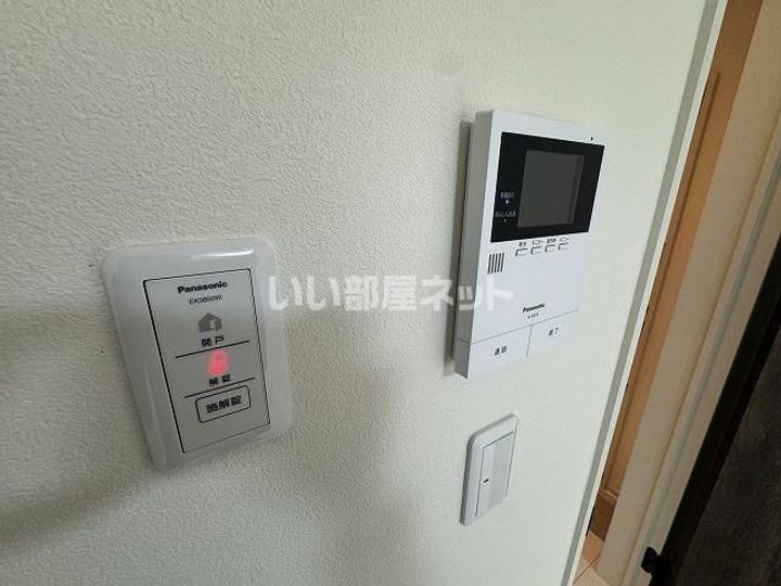 エル向山の内装
