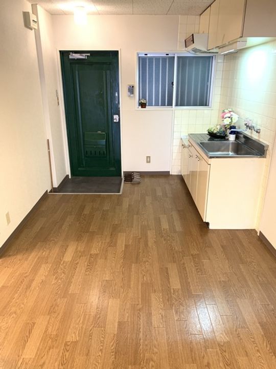 マンション寿の居間