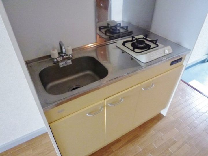 兵庫県西宮市里中町2(マンション)の賃貸物件のキッチン