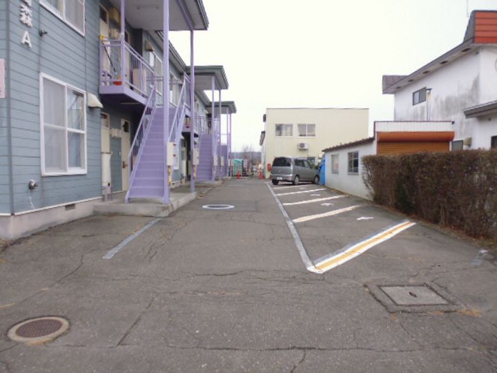 マンション高森A棟の外観
