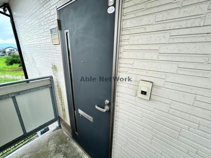 宮崎県都城市志比田町(一戸建)の賃貸物件の玄関