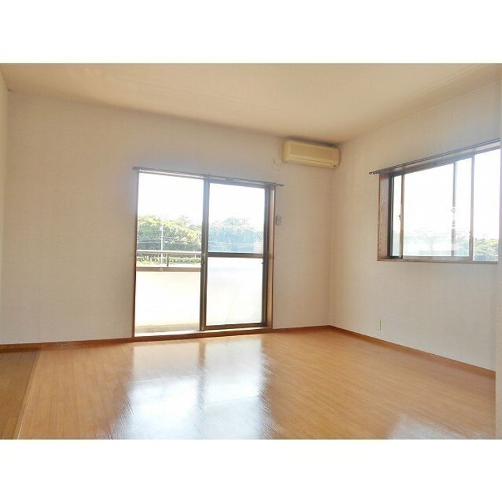 一杉ハイツの居間