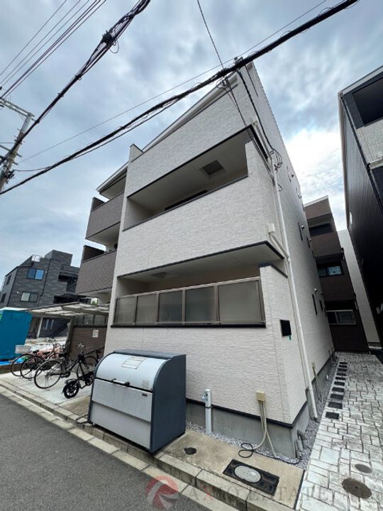 セレニティ加島4丁目A棟の外観