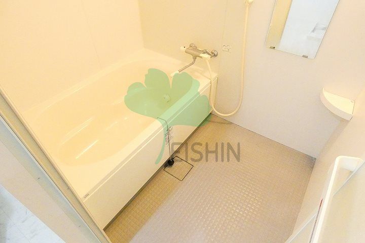 MRレジデンス博多の風呂