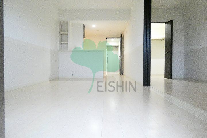 MRレジデンス博多の居間