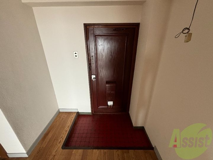 ヴィラ高取山の玄関