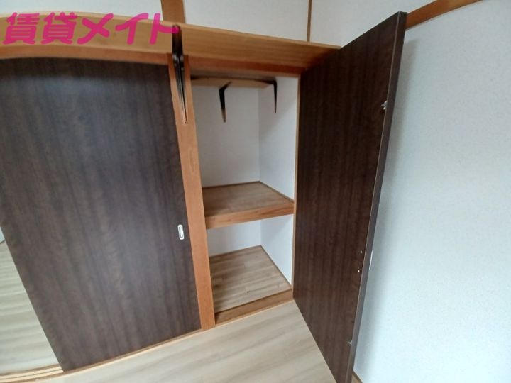 岡電荘の内装