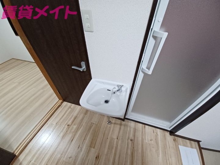 岡電荘の内装