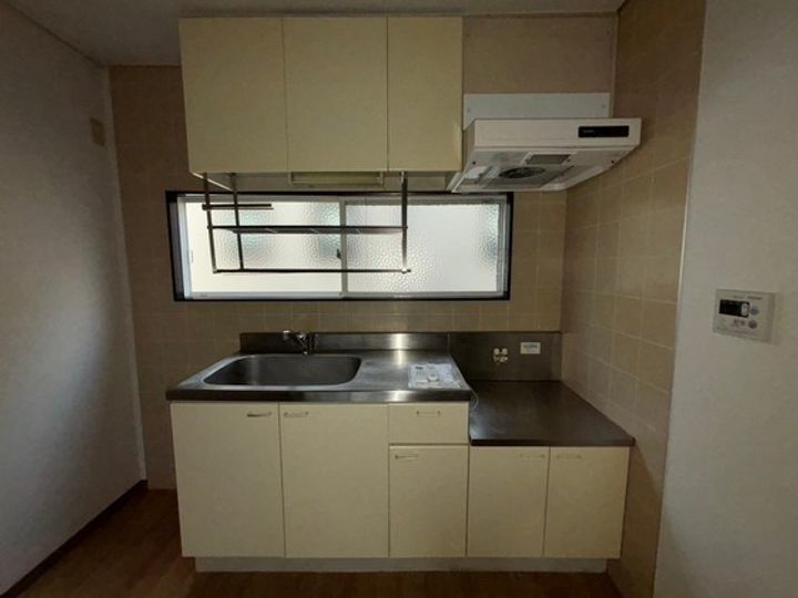 広島県広島市佐伯区五日市町大字美鈴園(一戸建)の賃貸物件のキッチン