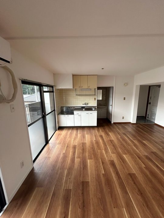 PAX.BLD八木の居間