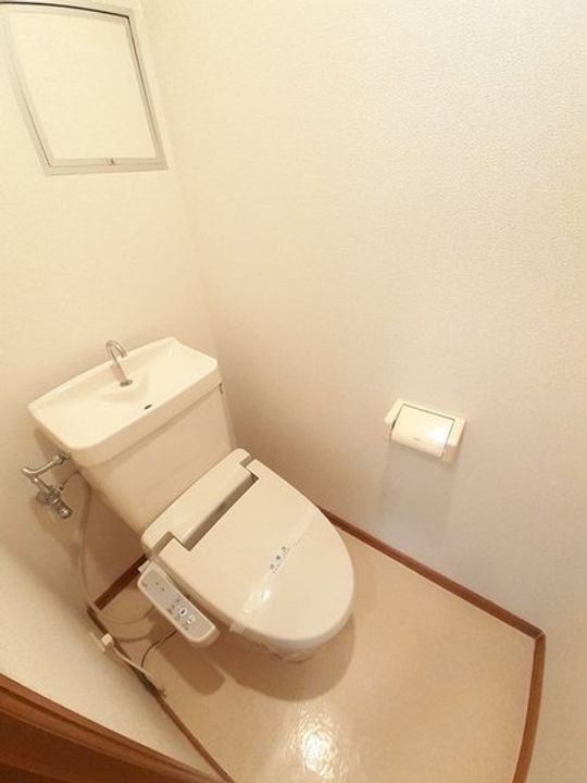 ベルフラワーIの内装