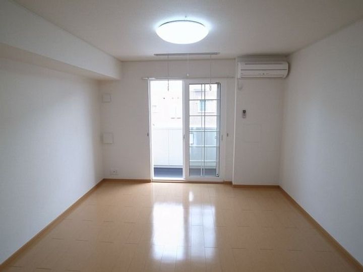 ヴィオラ Aの居間