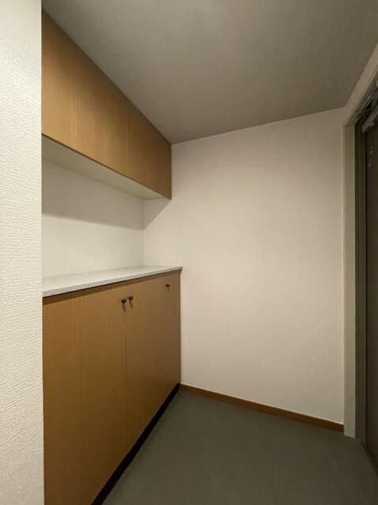 パークタワー台原の玄関