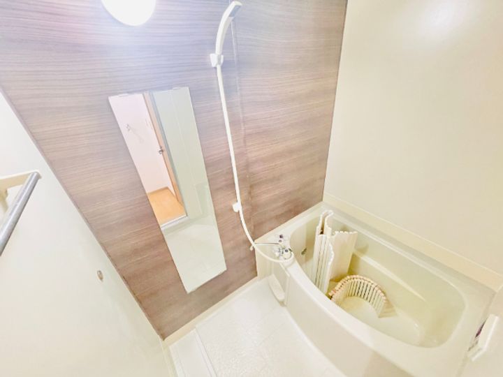 シャトルユタカの風呂