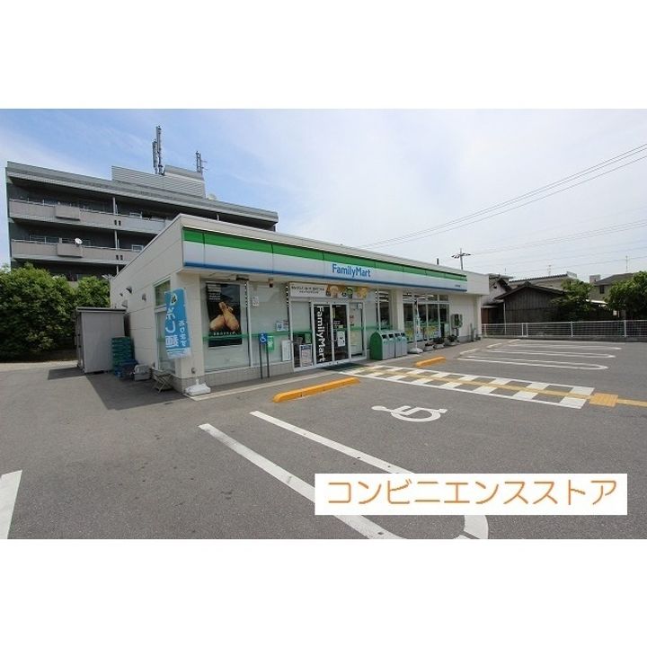 ソアニエIIIの周辺