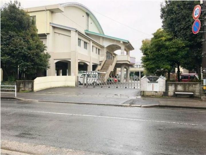 ドミール アベの周辺