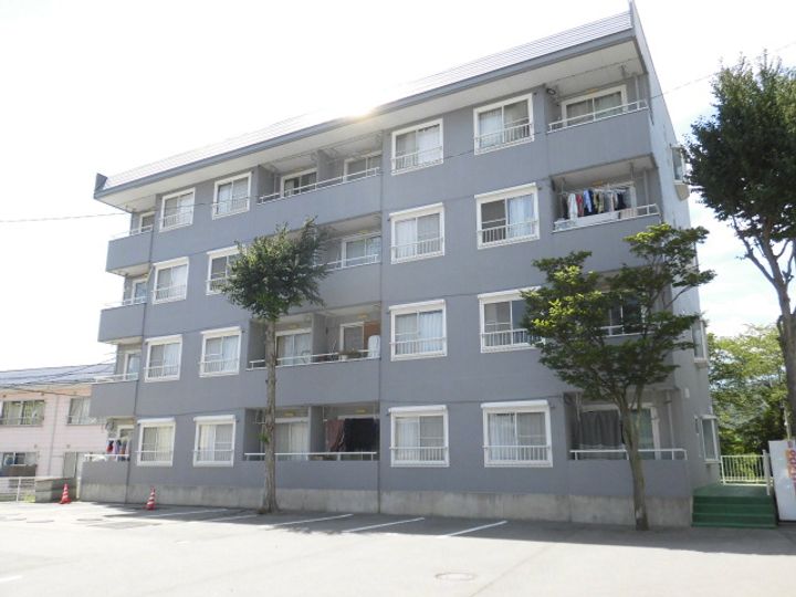 長野県上田市長瀬(マンション)の賃貸物件の外観