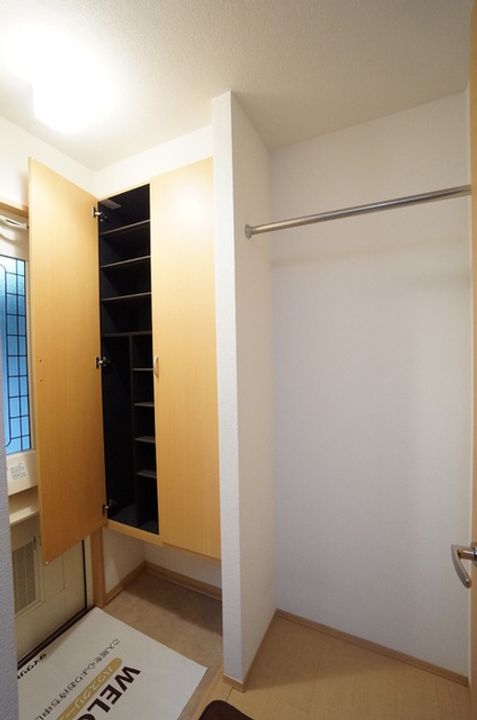 新潟県新潟市中央区姥ケ山4(アパート)の賃貸物件の玄関