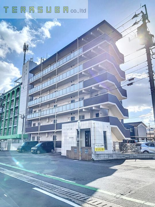 フォンターナ碩田の外観