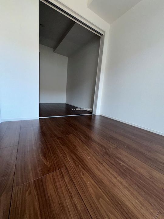 大阪府大阪市生野区巽中4(マンション)の賃貸物件の居間