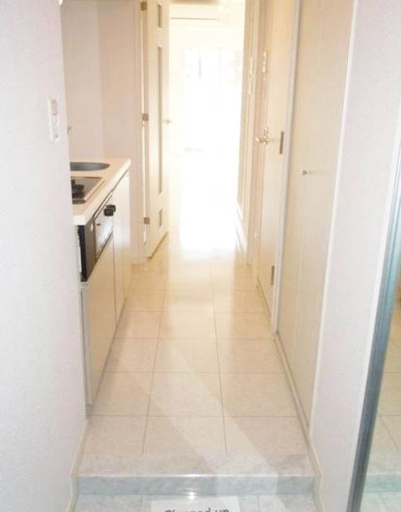 東京都中央区築地7(マンション)の賃貸物件の玄関