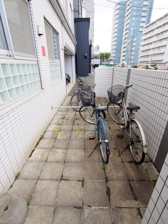 グランメール本郷通の地図