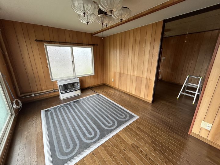 北海道岩見沢市上幌向南一条4(一戸建)の賃貸物件の居間
