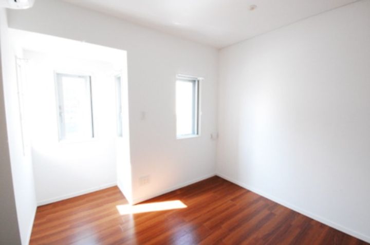 ガーデン東新宿の内装