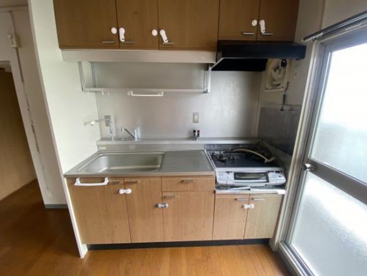 水無瀬青葉ハイツ12号棟 5Fのキッチン