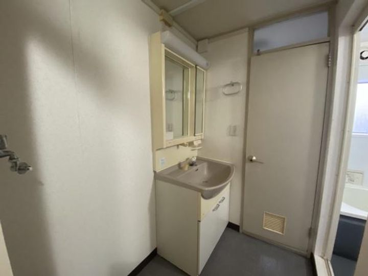 水無瀬青葉ハイツ12号棟 5Fの内装