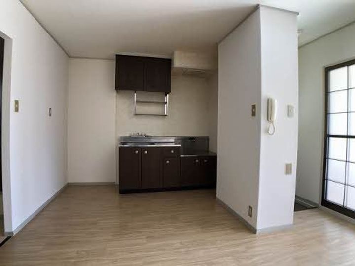 ファミール川原の内装