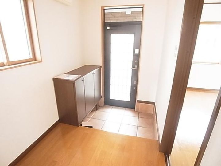 青森県弘前市大字高田4(一戸建)の賃貸物件の玄関