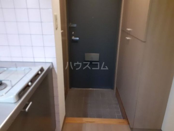 スプルースつつじヶ丘の玄関