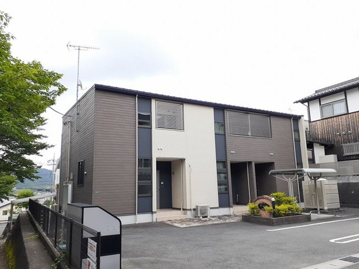 広島県東広島市西条中央3(アパート)の賃貸物件の外観