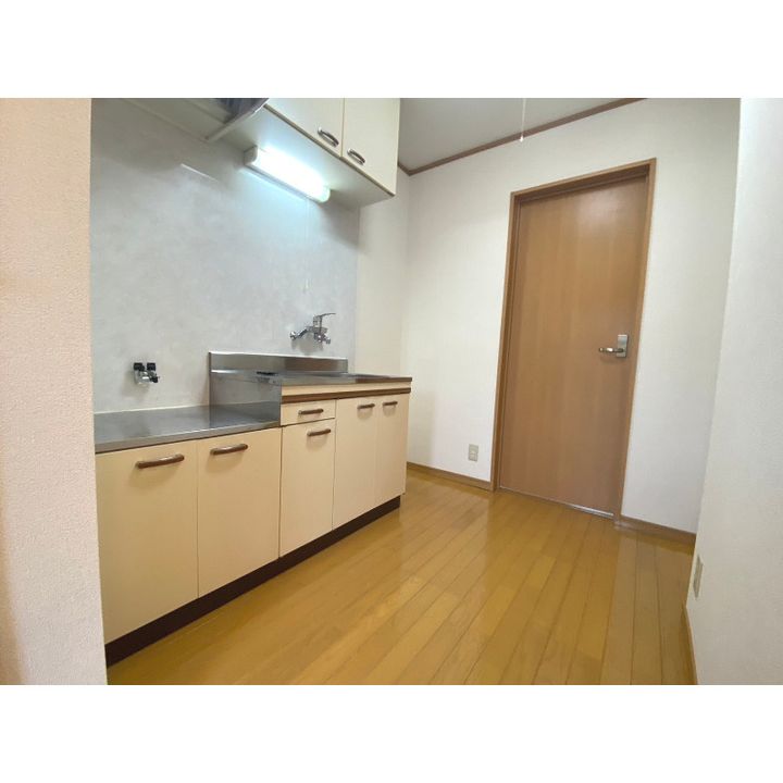 フェヴァリー VBのキッチン