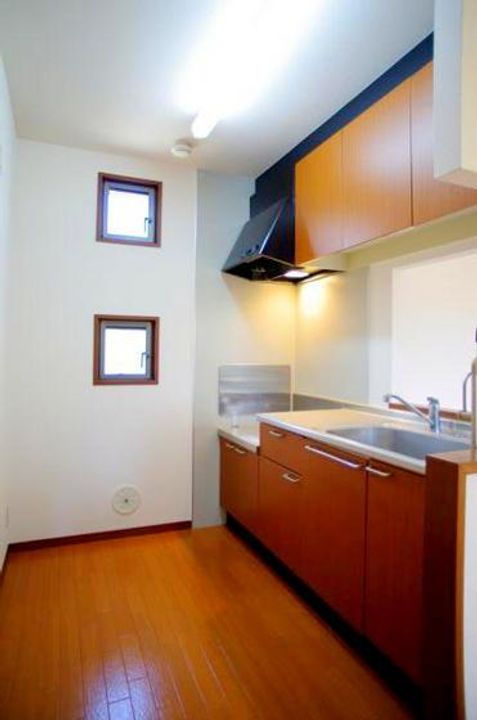 広島県広島市東区戸坂惣田1(一戸建)の賃貸物件のキッチン